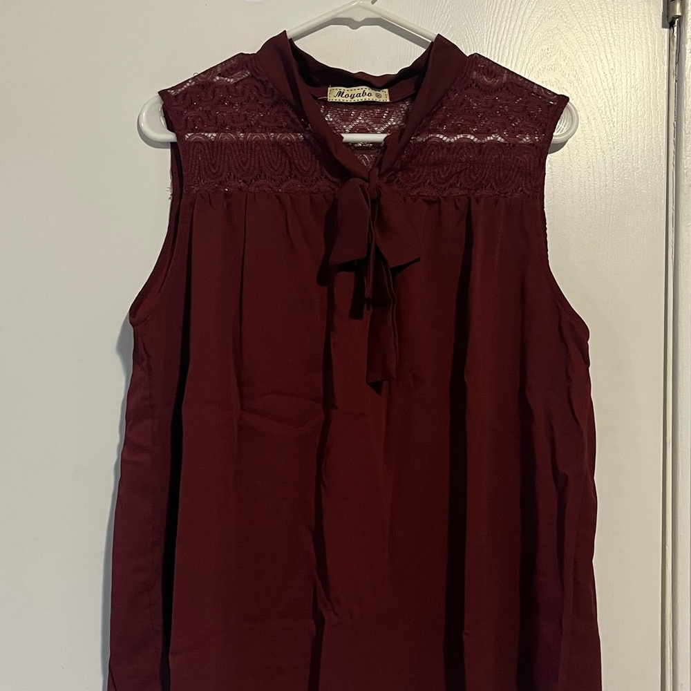 Red Sleeveless Blouse with Tie Front and Bib Collar